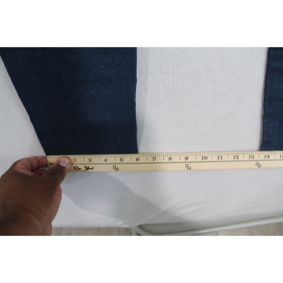 Signature Levi's Women Blue Pull On Skinny Totally Shaping Size 18M - Picture 6 of 10
